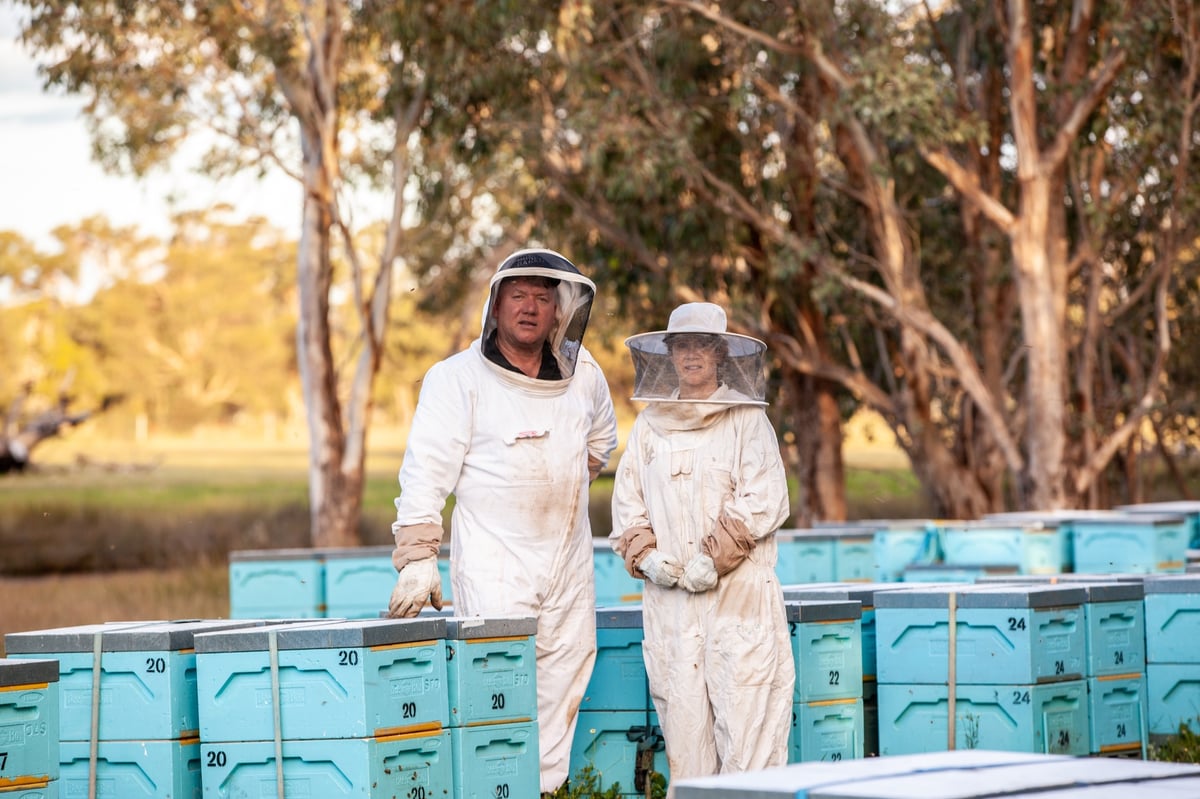 Honey in the Garden Apiary Photos 110922_No (142 of 155)